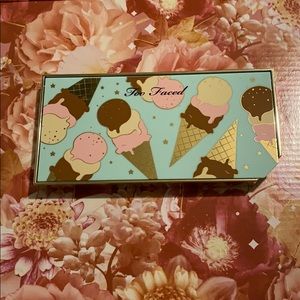 Too Faced Neapolitan Highlighting Palette